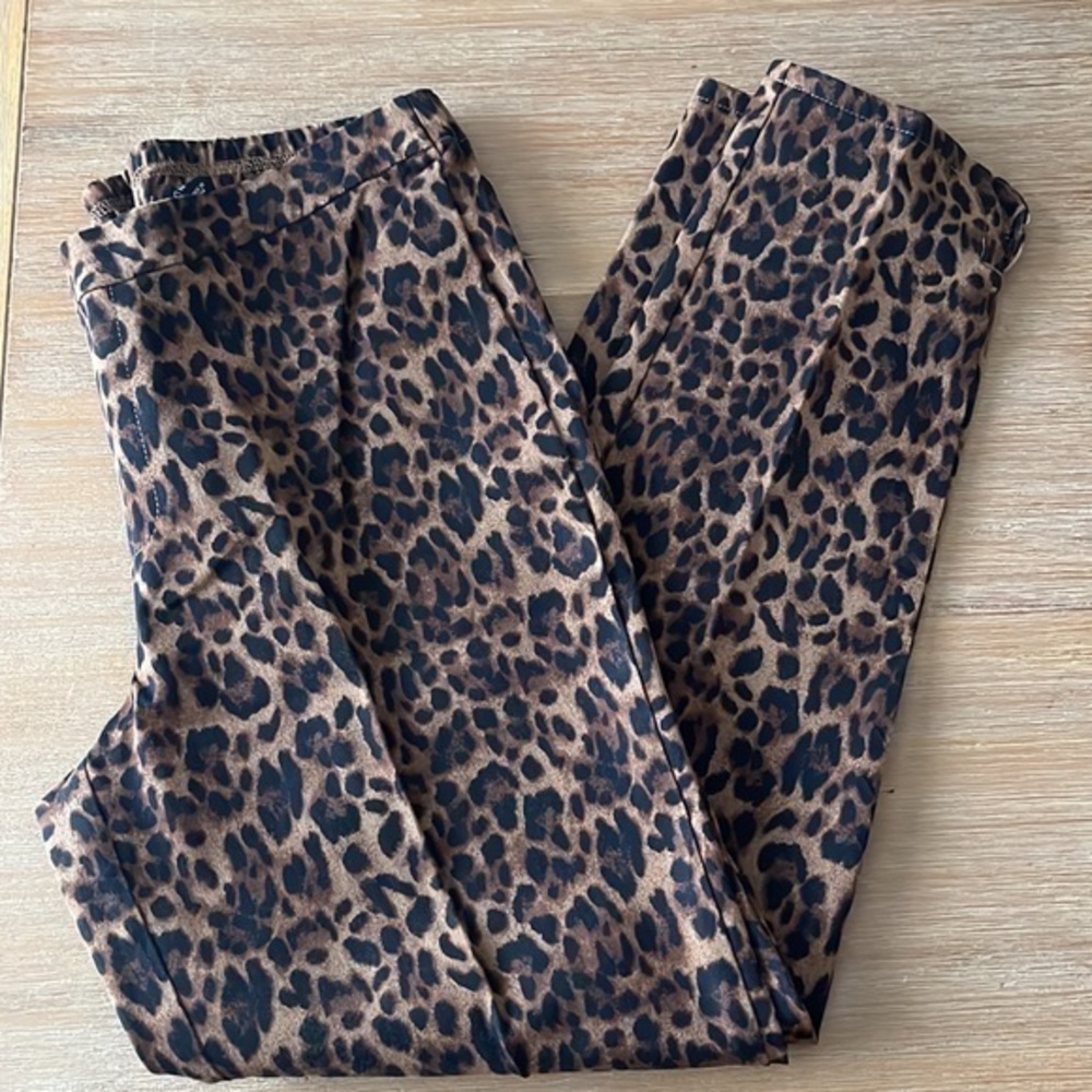 Isaac mizrahi Brown and black print leopard with elastic waist pull on pants